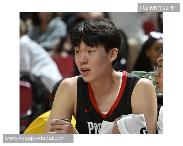 阿夫迪亚霍勒迪周末活动频繁杨瀚森却在坚持加班训练