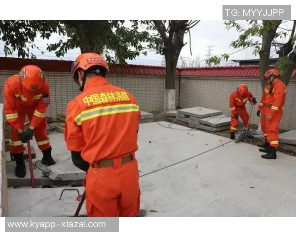 老詹强调夏训应结合球队战术进行针对性训练以提升实战能力 老詹强调夏训应结合球队战术进行针对性训练以提升实战能力